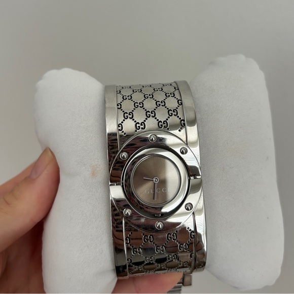 Gucci Watch - Picture 6 of 7